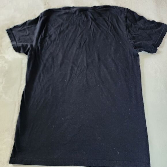Gildan Black Tshirt With Irish Indie Group Inhaler Graphic Size Medium - Picture 5 of 5